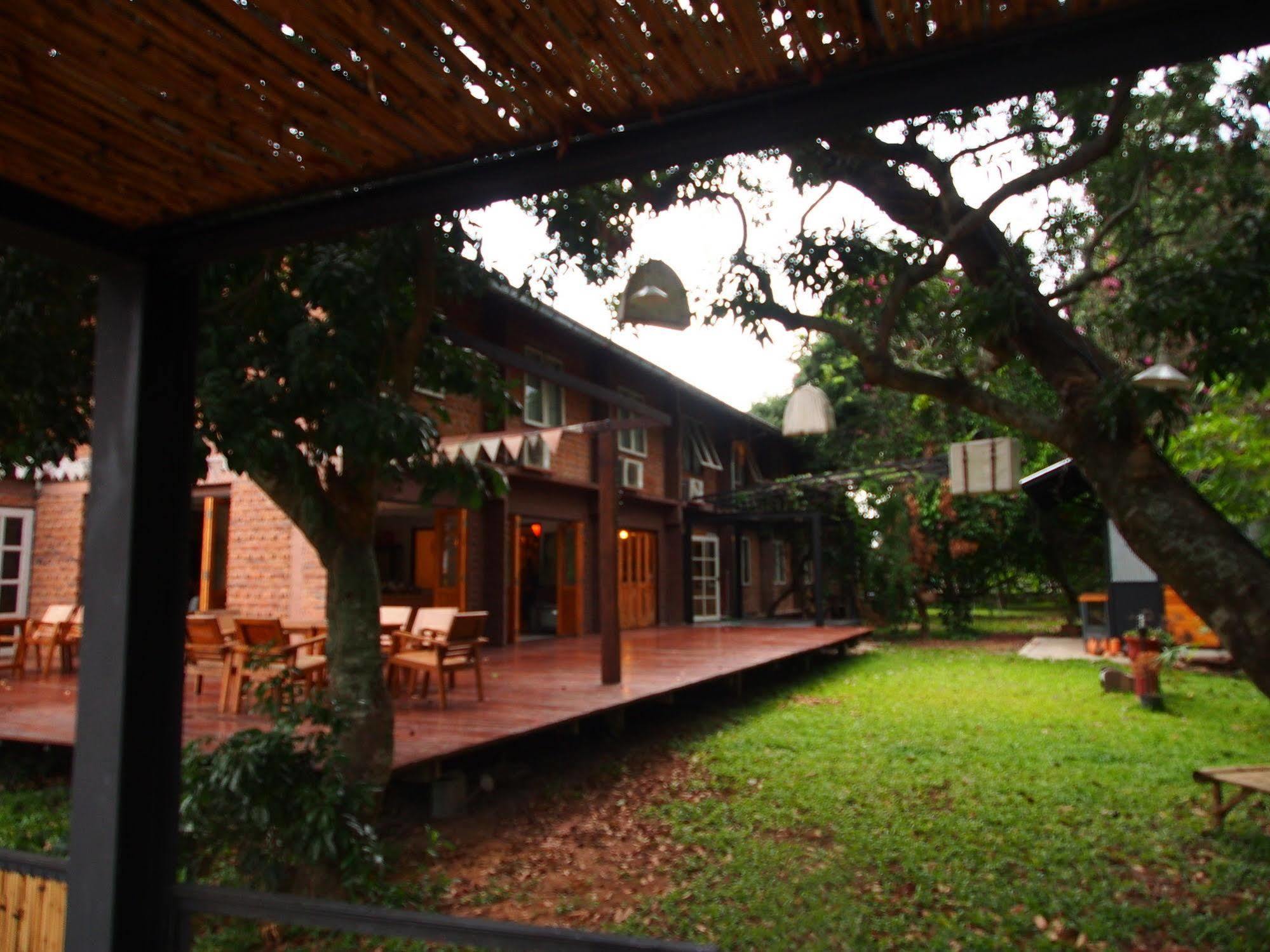 Srinual Lodge Nan Exterior photo